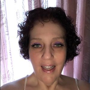 Meet your Posher, Jacqueline